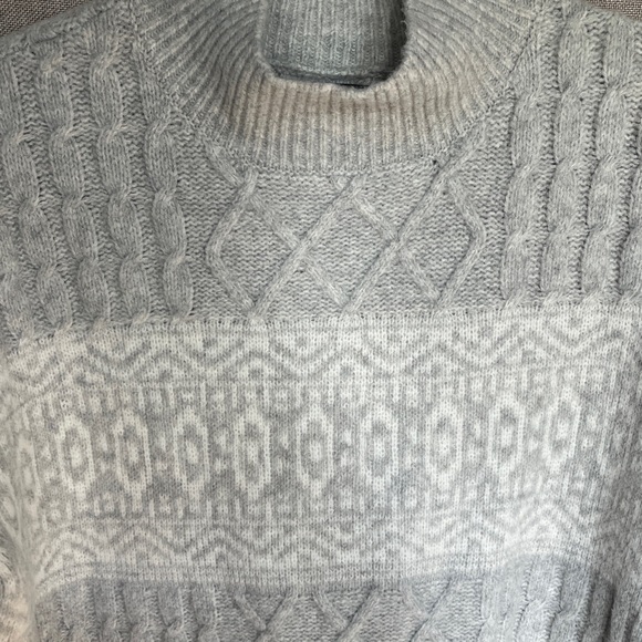 Rachel Zoe Light Gray Turtleneck Sweater and Beanie - Picture 6 of 6